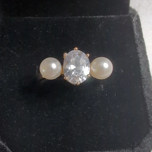 Charter Club Elegant Gold Plated Double Pearl & Crystal Ring Size 7 NWOT - Picture 1 of 8